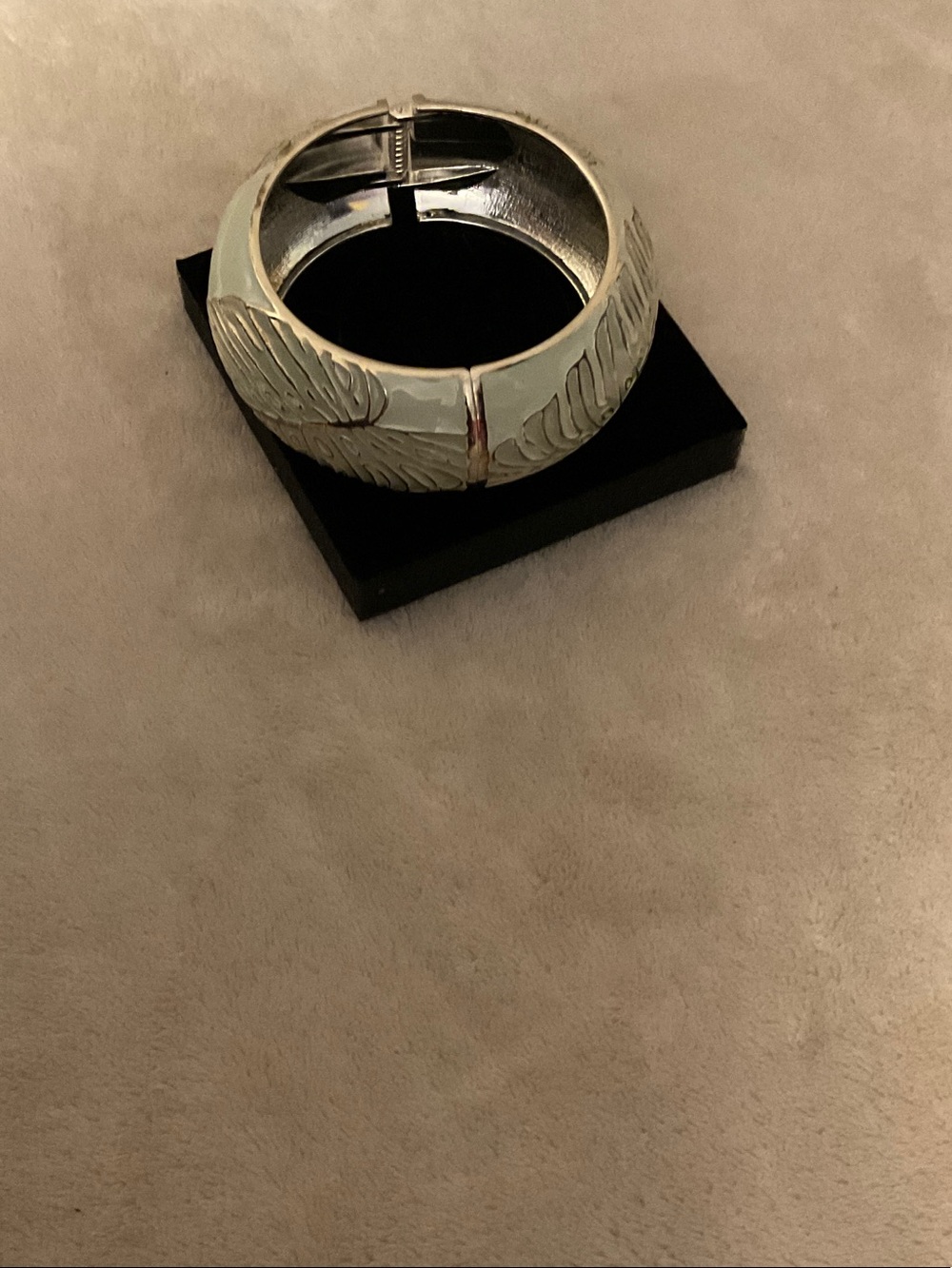 Metal Bangle - Picture 3 of 6